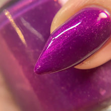Sassy Cats Lacquer: "Now Just Wait a Meowment" *OVERSTOCK*