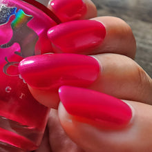 Sassy Cats Lacquer: "Paint Paw-traits" OVERSTOCK