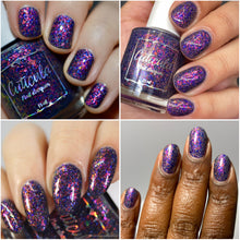 "Metamorphosis" has a murky dark blue jelly base with flakes that shift pink/orange/gold, small metallic blue flakes, and a touch of silver holographic flakes.

15ml Bottle