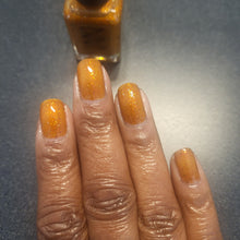 Naps and Nails: "Don't Leave Me Alone In This World" *OVERSTOCK*