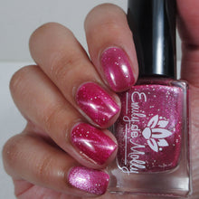 Emily de Molly: "Porcelain Petal" (Magnetic) *OVERSTOCK*