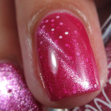 Emily de Molly: "Porcelain Petal" (Magnetic) *OVERSTOCK*