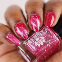 Emily de Molly: "Porcelain Petal" (Magnetic) *OVERSTOCK*