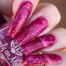 Emily de Molly: "Porcelain Petal" (Magnetic) *OVERSTOCK*