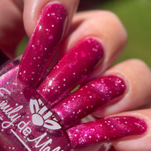 Emily de Molly: "Porcelain Petal" (Magnetic) *OVERSTOCK*