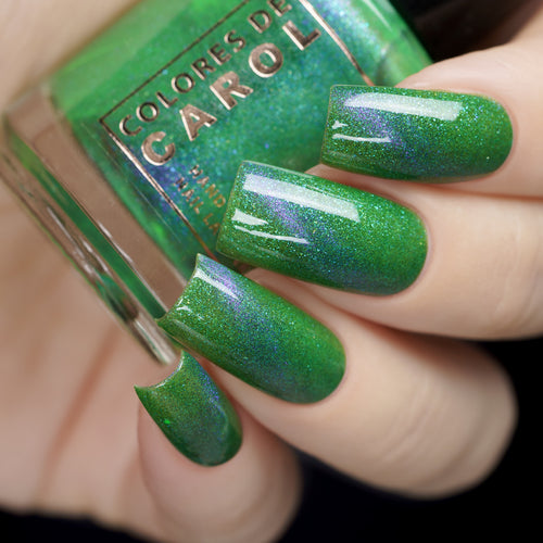 Colores de Carol continues their 'The Jetsons' series with a polish inspired by George Jetson!

