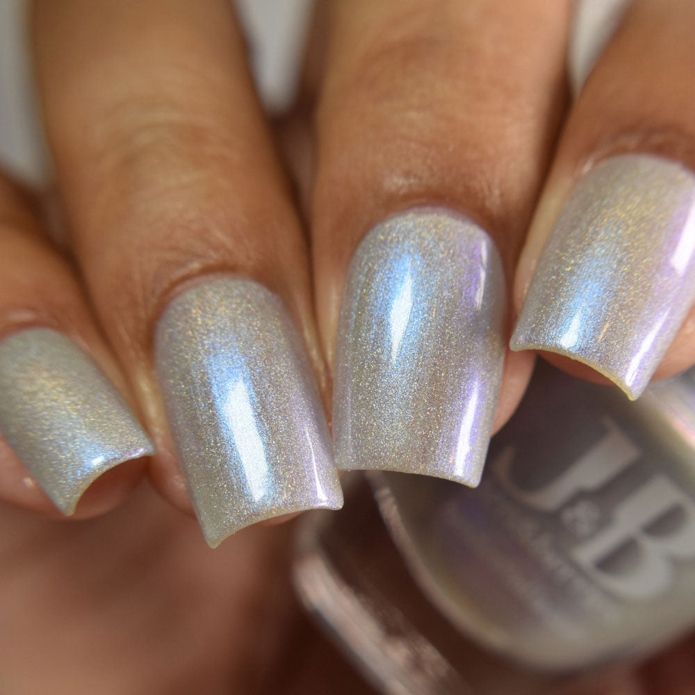 Jen & Berries continues their 'The Expanse' series with a polish inspired by the ice-hauling ship, The Canterbury.

