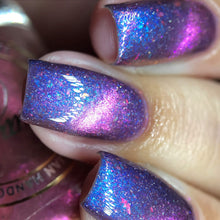 Indie Polish by Patty Lopes: DUO "Beauty Lilies" (Magnetic) and "Giant Lake" *OVERSTOCK*