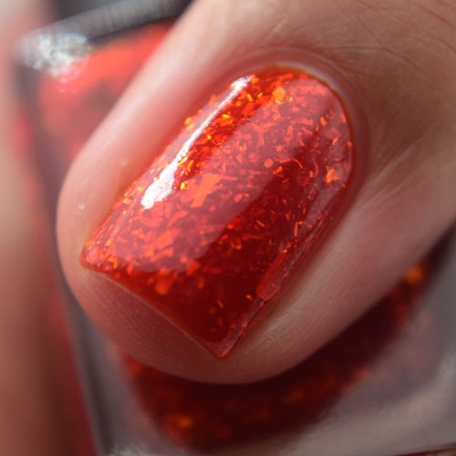 Lilypad Lacquer continues their 'Cyndy Lauper' series with a polish inspired by the song by the same name!

