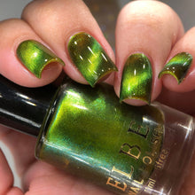 ELBE Nail Polish: SINGLE "Hi, I'm Margo" (Magnetic) *CAPPED PRE-ORDER*