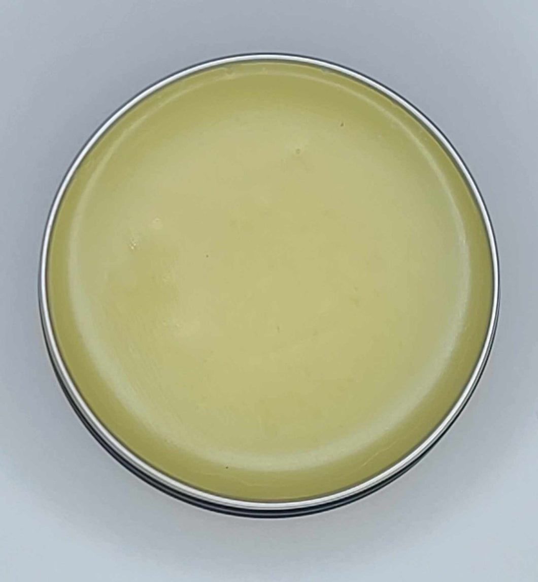 Dark Moon Esscentuals brings us a skin loving Body Balm!
*Note: Color of product may differ from photos.

Ingredients include Olive oil, Coconut oil, Arnica infused Sunflower oil, Grapeseed oil, Jojoba oil, Beeswax, Vitamin E Oil

2oz of Product

30 Cap