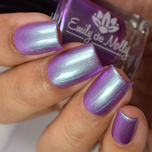 Emily de Molly: "Fluorite" OVERSTOCK