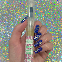 Our 6ml CutiPen Refillable Cartridge cuticle oil scented with Pink Aura
Scent - Blueberry Aura blends the juicy goodness of ripe blueberries with the creamy sweetness of fresh banana, all wrapped in the golden warmth of buttery pancakes and maple syrup.
To use- click the black bottom to dispense oil into the brush tip.
To refill- when empty, simply twist the black bottom cartridge and remove. Use a toothpick, qtip, or cuticle pusher to push the plunger back down. Fill up to the threads but not past the thre