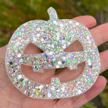 Bernd Offerings: Halloween "All That Glitters Glow-In-The-Dark Pumpkin Magnet" *OVERSTOCK*