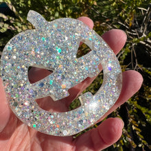 Bernd Offerings: Halloween "All That Glitters Glow-In-The-Dark Pumpkin Magnet" *OVERSTOCK*