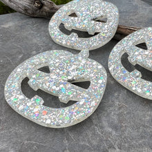 Bernd Offerings: Halloween "All That Glitters Glow-In-The-Dark Pumpkin Magnet" *OVERSTOCK*