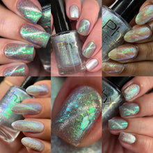 "Poker Face" has silver magnetic pigment with green to blue iridescent flakies and shimmer.

11ml Bottles