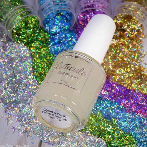 Quenched was created to drench the glitters and leave a glassy smooth to the touch finish on your nails. No longer will you be scared to wear your favorite glitter or flake heavy polishes. This formula simply creates a shield over the glitter allowing it to completely smooth out your polish. With Quenched you can be rest assured that your mani will stay glossy and smooth the entire time.