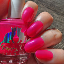 Sassy Cats Lacquer: "Paint Paw-traits" OVERSTOCK