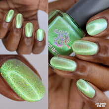 "Zero Gravity" is a jelly neon green with green/teal candy aurora shimmers, green reflective glitters &amp; gold holo micro glitters.

15ml Bottle