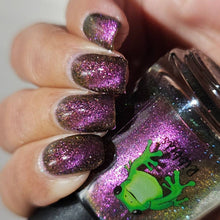 Ribbits Stickits: Polish "Sempre Vive" (Magnetic, Reflective) *OVERSTOCK*