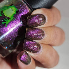 Ribbits Stickits: Polish "Sempre Vive" (Magnetic, Reflective) *OVERSTOCK*