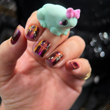 Nothing Basic: Magnet "Frog Magnet" *OVERSTOCK*