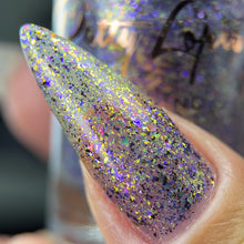 Indie Polish by Patty Lopes: DUO "Broken Princess" and "Emeraude Reborn" *OVERSTOCK*
