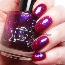 LynB Designs: "Gits and Shiggles" *OVERSTOCK*
