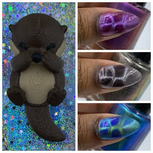 Nothing Basic: Magnet "The Otter" *OVERSTOCK*