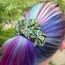 Checkered Finish: Indie-pendence Scrunchie+ Duo "Morning Garden Dew" *CAPPED PRE-ORDER*