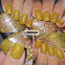Bee's Knees Lacquer: "Khajit Cooking" (Reflective) *CAPPED PRE-ORDER*