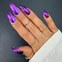 Victorian Varnish: "Floral with Flair" (Magnetic) *CAPPED PRE-ORDER*