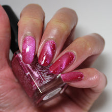 Emily de Molly: "Porcelain Petal" (Magnetic) *OVERSTOCK*