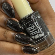 By Dany Vianna: "Divorced. Beheaded. Live." *CAPPED PRE-ORDER*