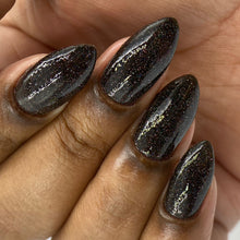 By Dany Vianna: "Divorced. Beheaded. Live." *CAPPED PRE-ORDER*