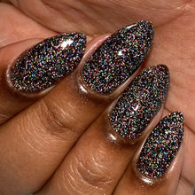 By Dany Vianna: "Divorced. Beheaded. Live." *CAPPED PRE-ORDER*