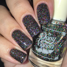 By Dany Vianna: "Divorced. Beheaded. Live." *CAPPED PRE-ORDER*