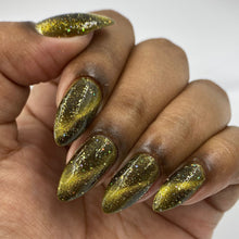 By Dany Vianna: "Catherine of Aragorn" (Magnetic) *CAPPED PRE-ORDER*