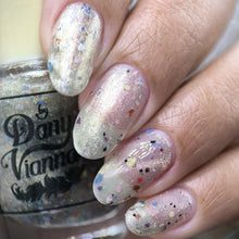 By Dany Vianna: Indie-pendence "An Artist's Palette" (Magnetic) *CAPPED PRE-ORDER*