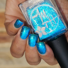 Hula Moon: Mother's Day Duo - Mom Wants to Go to Maui : "Aloha Glow" and "Sea Ya Later Maui" *OVERSTOCK*