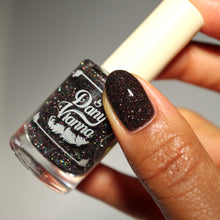 By Dany Vianna: "Divorced. Beheaded. Live." *CAPPED PRE-ORDER*