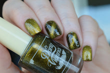 By Dany Vianna: "Catherine of Aragorn" (Magnetic) *CAPPED PRE-ORDER*