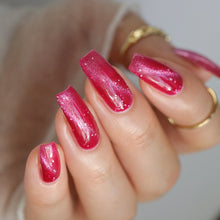 Emily de Molly: "Porcelain Petal" (Magnetic) *OVERSTOCK*