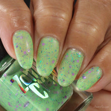 Zombie Claw: "Zombie Pinup" *OVERSTOCK*